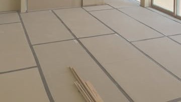 工事中の床